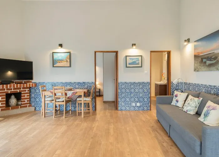 Casa Curva Do Rio Melres